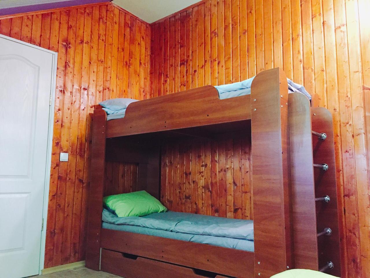 Hostel Vokzal Мукачево Екстер'єр фото